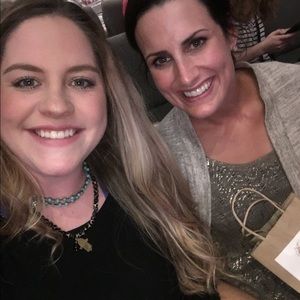 Meet your Posher, Ella